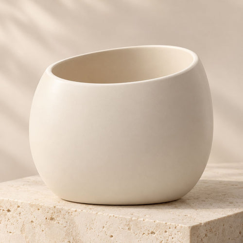 Ivory Sculpted Brush Holder — product view